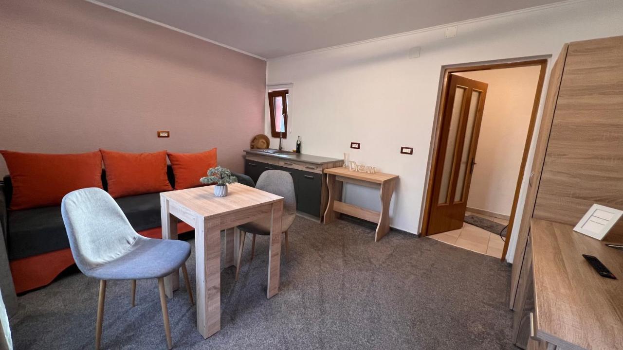 Ferienwohnung Orange House Constanţa Exterior foto